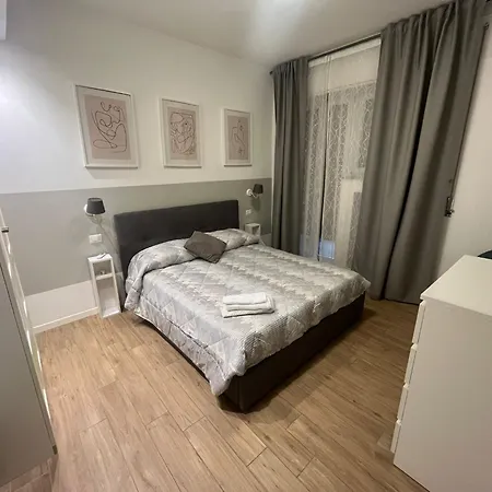 Appio San Giovanni Apartmán